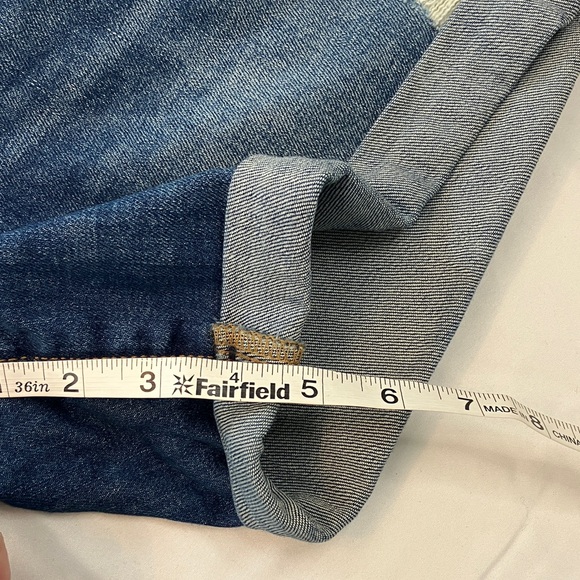 Gap distressed jean shorts - Picture 2 of 7